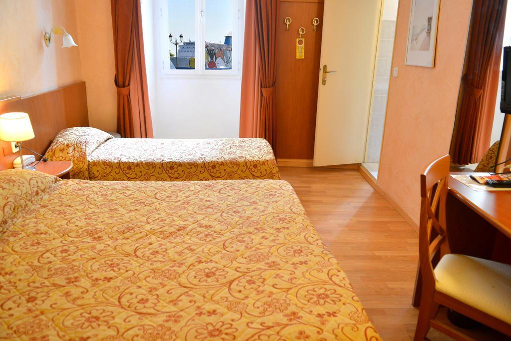Hotel Posta Vecchia Бастія Екстер'єр фото