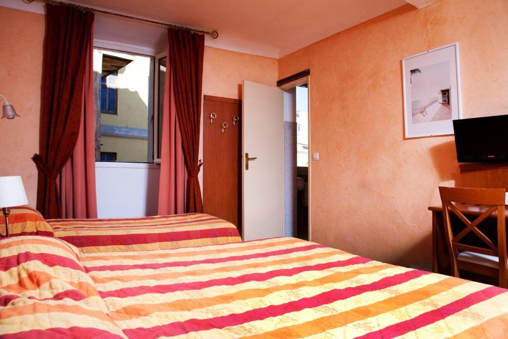 Hotel Posta Vecchia Бастія Екстер'єр фото